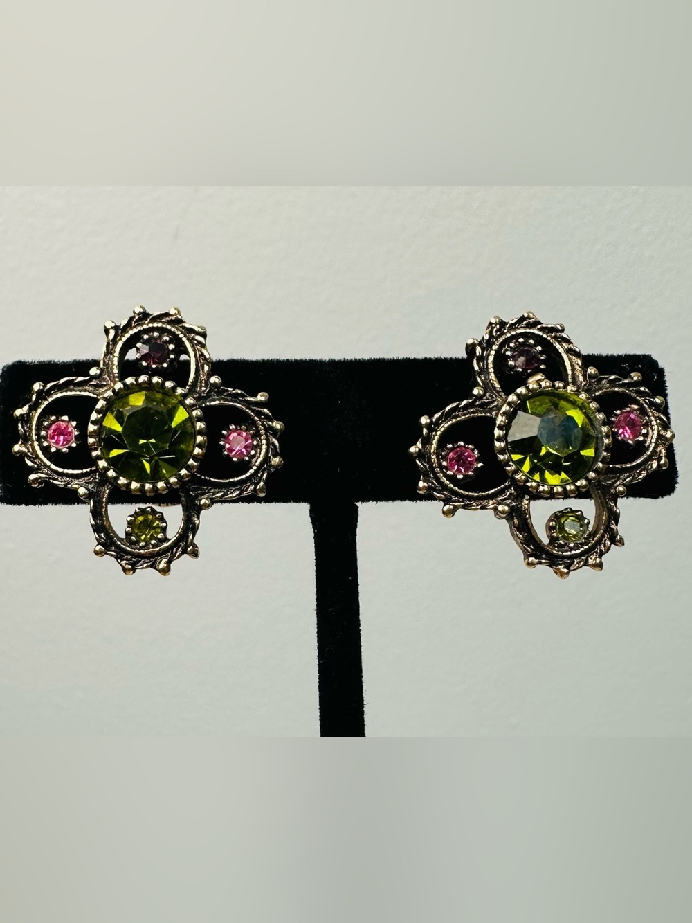 Sarah Coventry Green and Pink Crystal Clover Burnished Vtg Clip-On Earrings